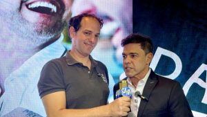 Zezé Di Camargo e Gran Vellas Jeri reúnem empresários e imprensa em jantar