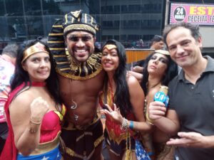 Sebah Vieira Arrasa na Rua Augusta com Trio Elétrico Pós Carnaval (Ricardo Marujo) Jornal1, Canal 8 Mais e Tv Guarulhos